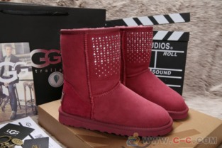 工厂批发3890款皮毛一体真皮保暖雪地靴女款详细描述