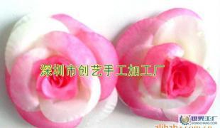 手工花饰 装点鞋服与胸间的艺术瑰宝